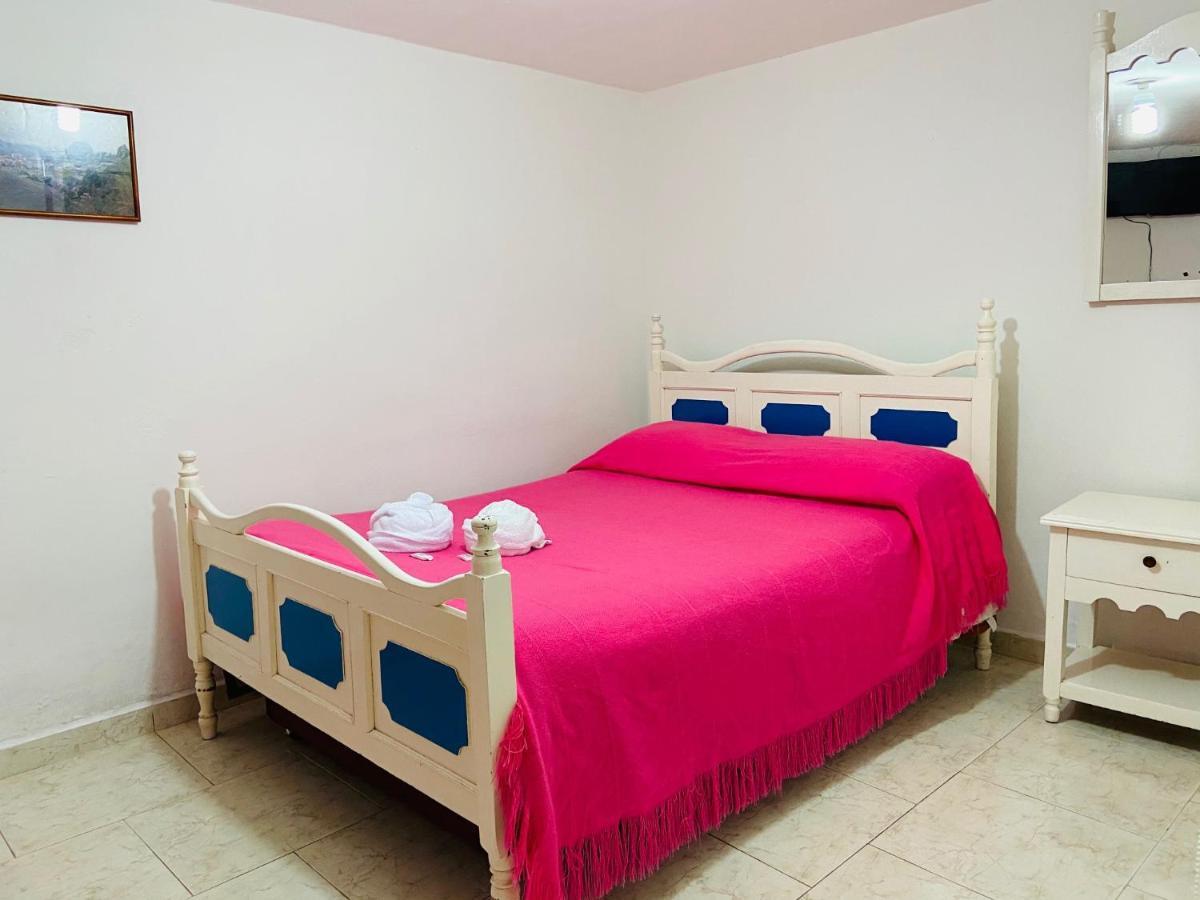 Vivienda Turistica El Zocalo Apartment Guatapé Екстериор снимка